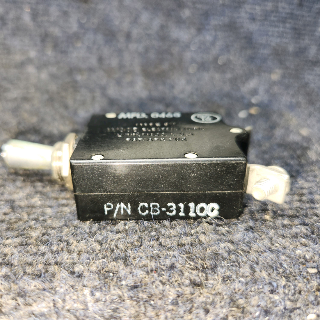 Used aircraft parts for sale, CB-3110C Wood Electric BEECHCRAFT 95-55B Toggle Circuit Breaker – Price per Each