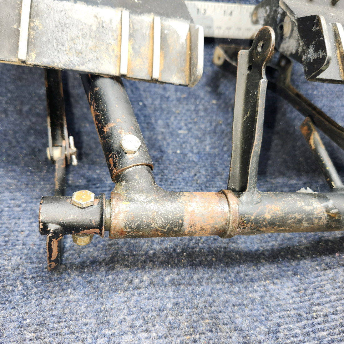 Used aircraft parts for sale, 0411306-11 Cessna C-150J Rudder/Brake Pedal Bar Assy Sold as a set