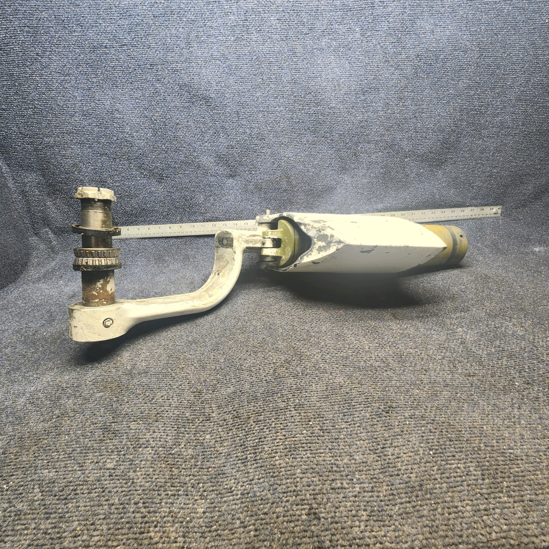 Used aircraft parts for sale, 169-810000-661 Beechcraft A23A Musketeer Custom III NOSE GEAR ASSEMBLY
