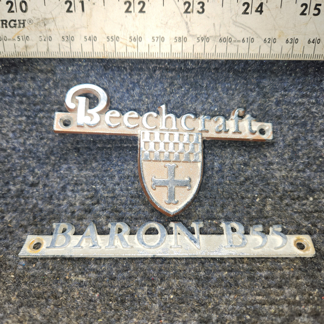 Used aircraft parts for sale, Emblem Set BEECHCRAFT 95-55B Emblem Set – Beechcraft Baron B55
