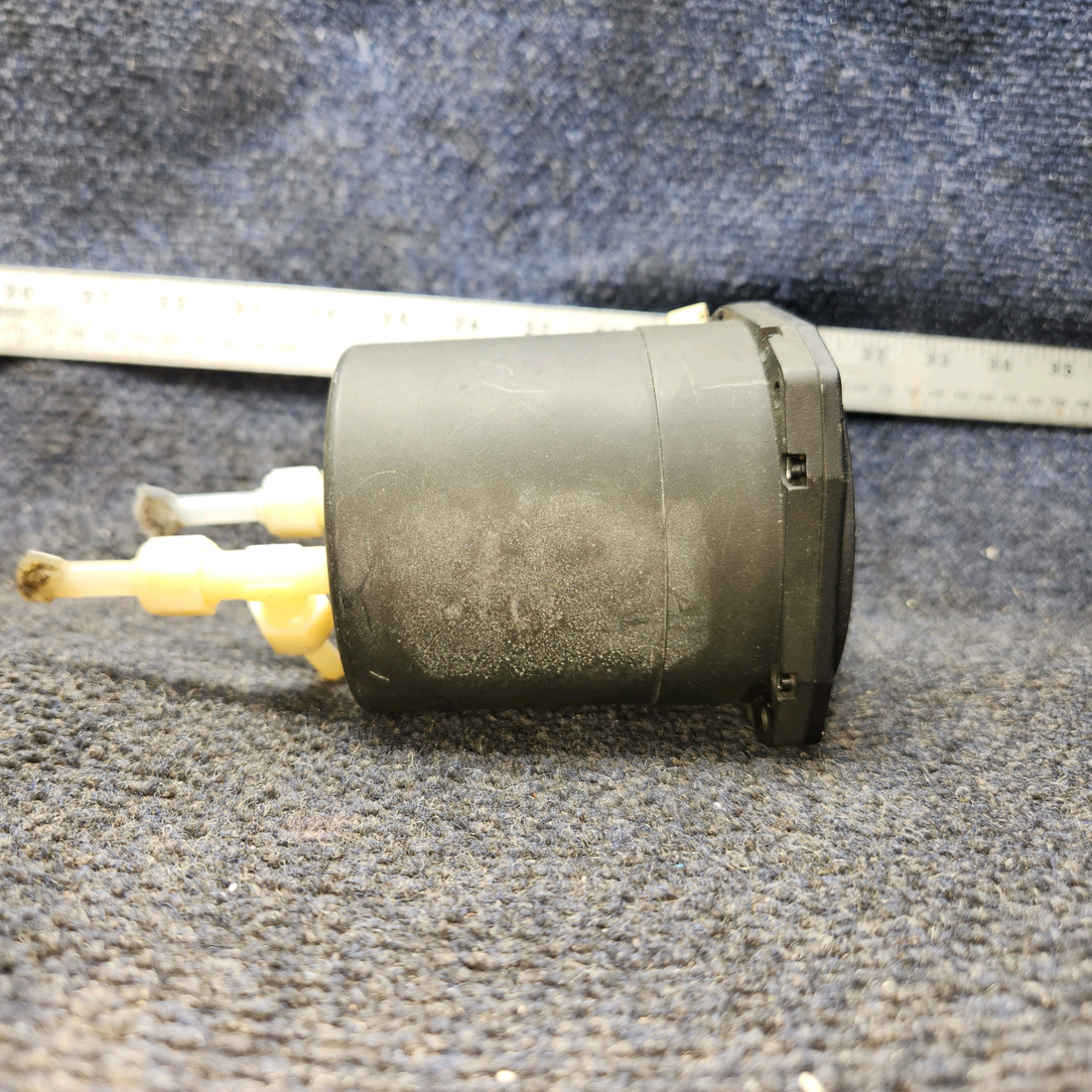 Used aircraft parts for sale, ASI208MN-3 Falcon Gauge Beechcraft C23 SUNDOWNER Dual Airspeed Indicator