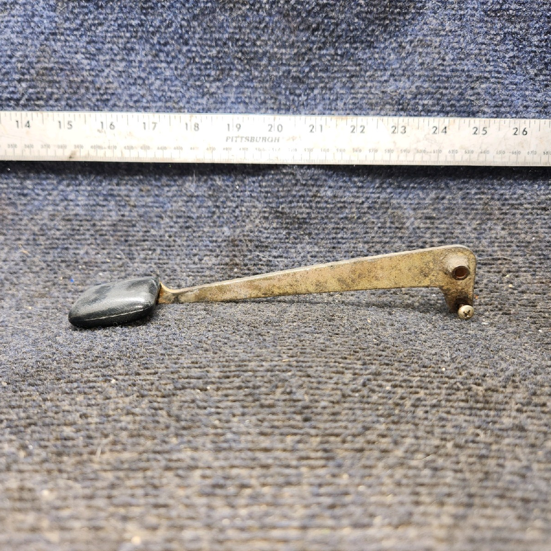 Used aircraft parts for sale, 79515-013 piper PA-28-181 Cabin Door Latch Handle