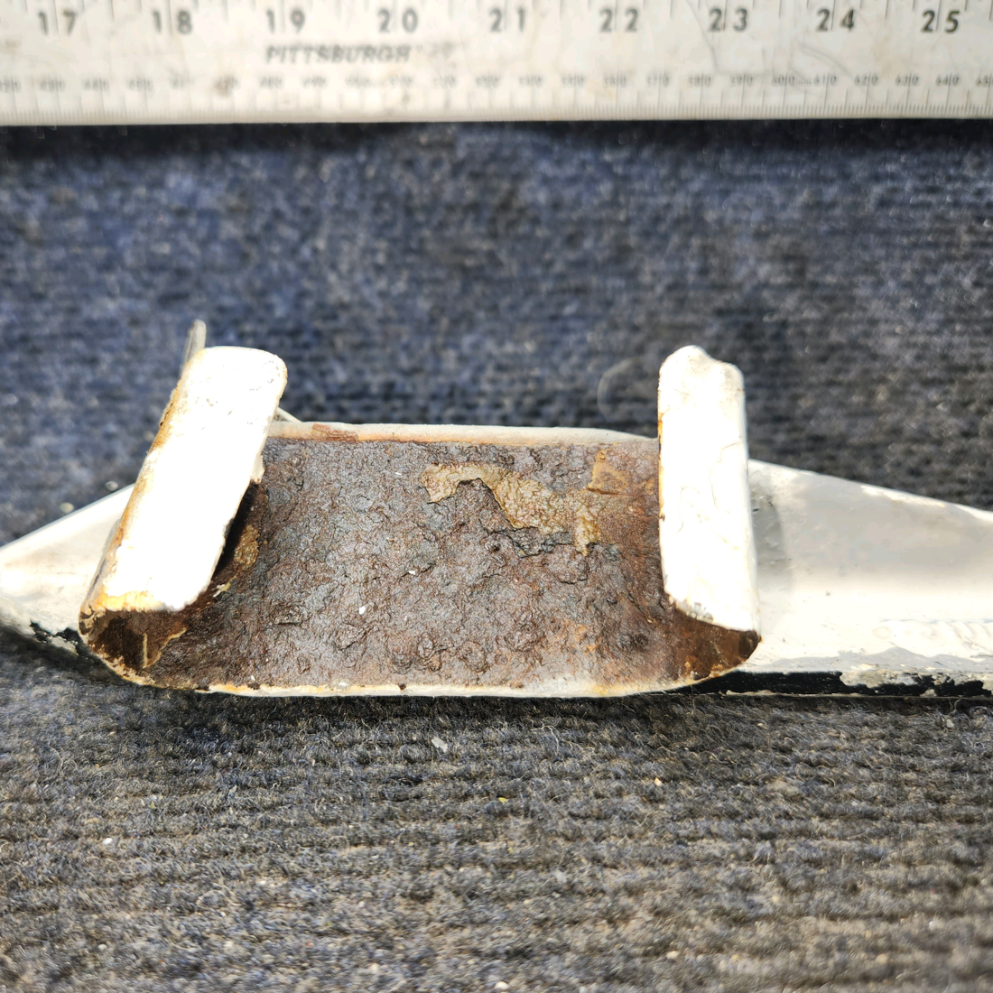 Used aircraft parts for sale, 0541155-2, 0541154-1 Cessna 172 R/H Main Gear Entrance Bracket w Step