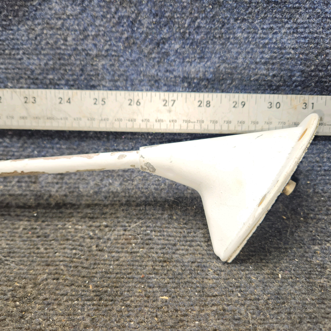 Used aircraft parts for sale, C598501-0104 cessna 172N VHF Antenna