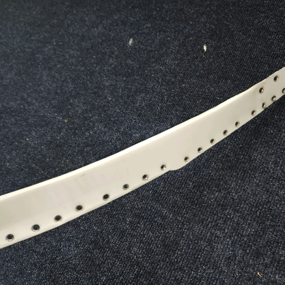 Used aircraft parts for sale, 0713660-1 Cessna 182G Retainer Windshield Outer