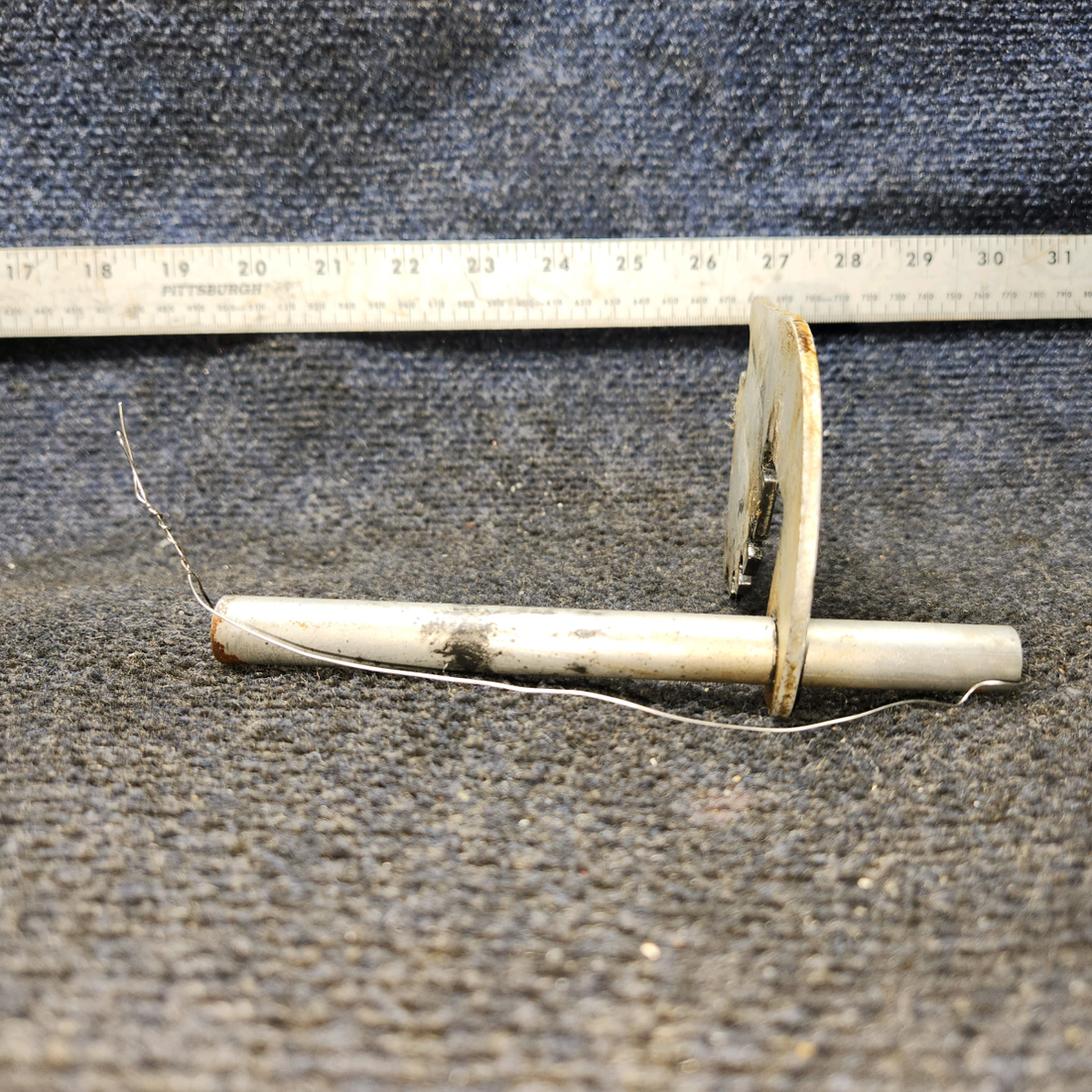 Used aircraft parts for sale, 0510171-1 Cessna 172 Flap Handle Ratchet has Spacer