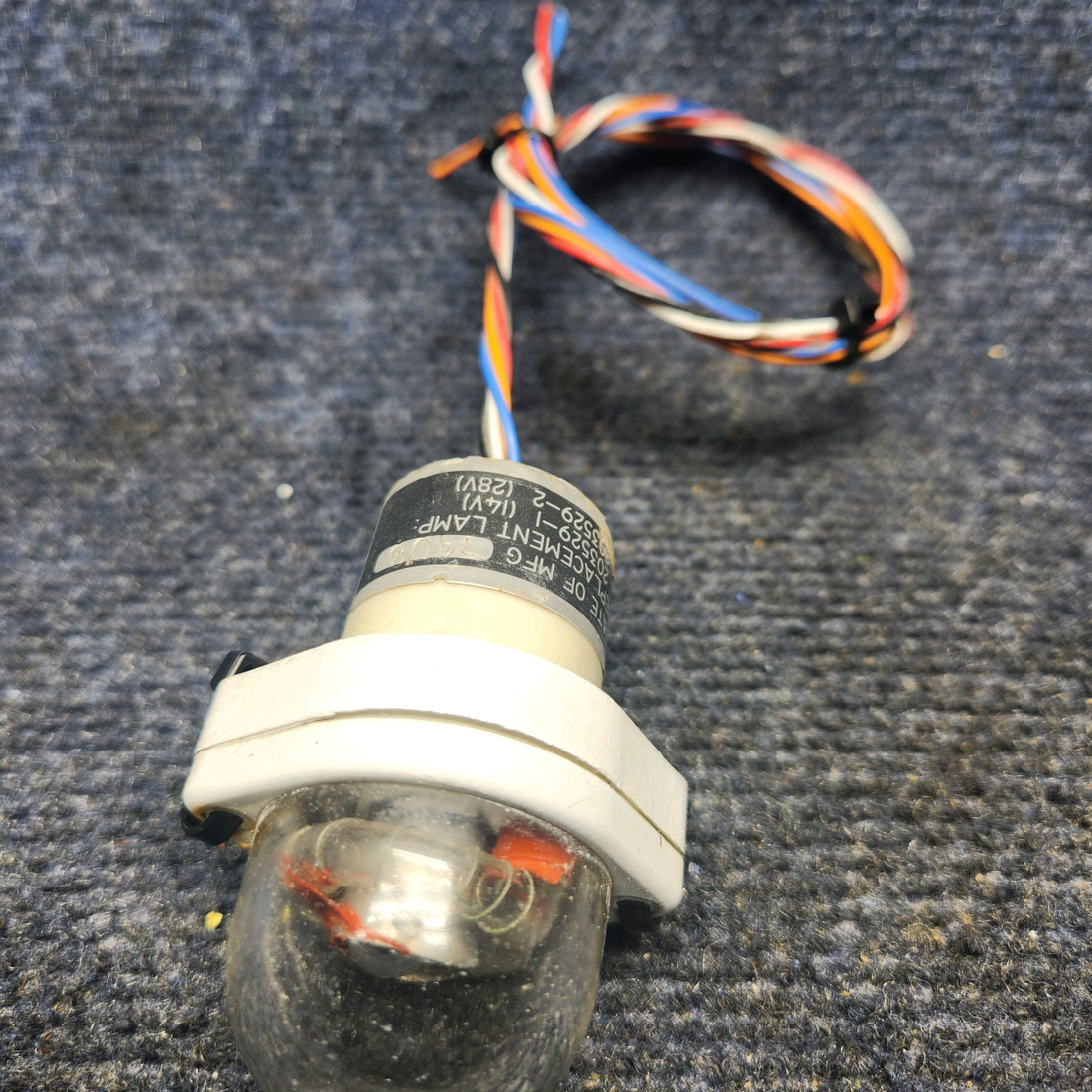 Used aircraft parts for sale, 701557-1M Mooney M20K HOSKINS NAVIGATION STROBE LIGHT (VOLTS: 14, MINUS LENS)