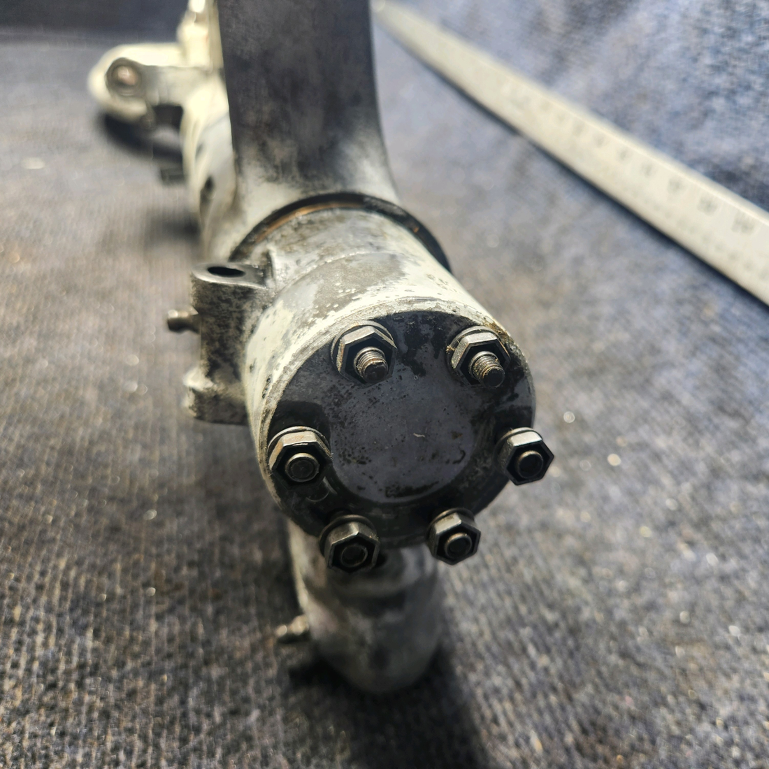 Used aircraft parts for sale, 33-820010 Beechcraft 35-33 Nose Gear Shock Strut Assembly