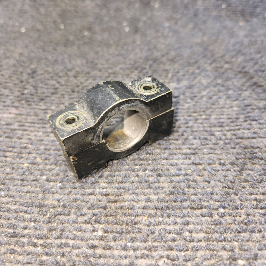 Used aircraft parts for sale, S1674-1 Cessna 182G Rudder Bar Bearing Pair