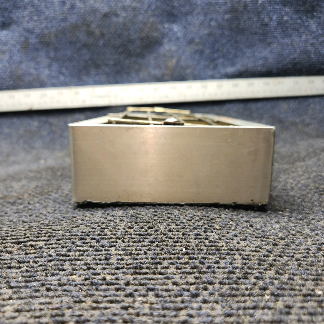 Used aircraft parts for sale, BA7110 BEECHCRAFT F35 Brackett Air Filter Assembly