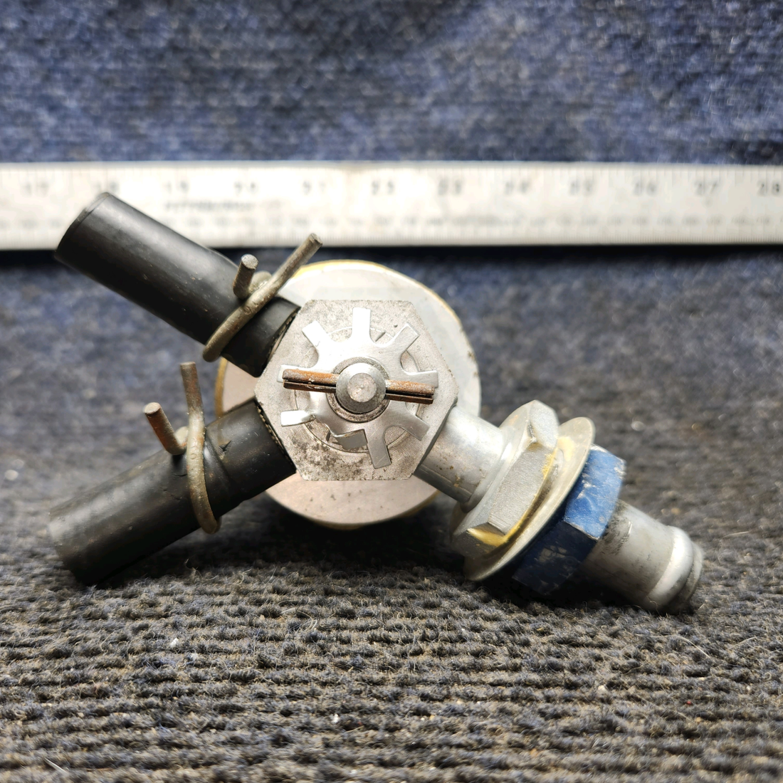 Used aircraft parts for sale, C482001-0401 Airborne MFG cessna 172N Vacuum Regulator Valve Assembly