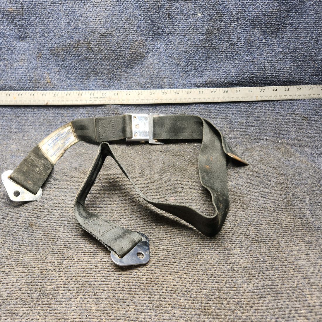 Used aircraft parts for sale, 551-390, 551-374 Aero Fabricators 90-91R60 Piper PA28-161 Safety Belt (Faded Tag)
