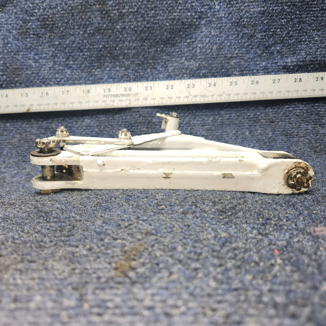 Used aircraft parts for sale, 67025-002 PIPER PA28RT-201 Main Gear Truss Link Assy w/Fitting