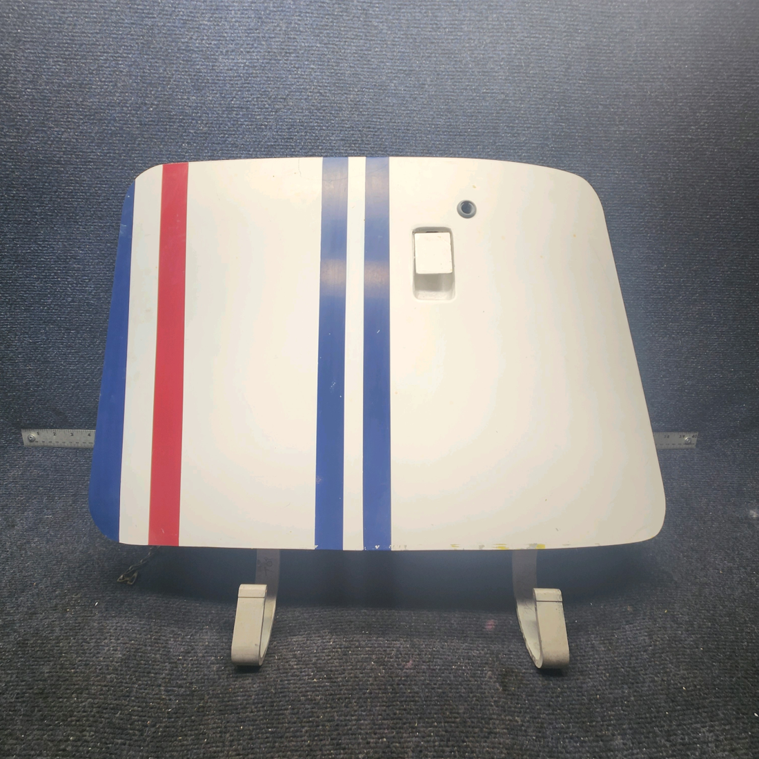 Used aircraft parts for sale, 0717037-6 CESSNA C172RG BAGGAGE DOOR STRUCTURE