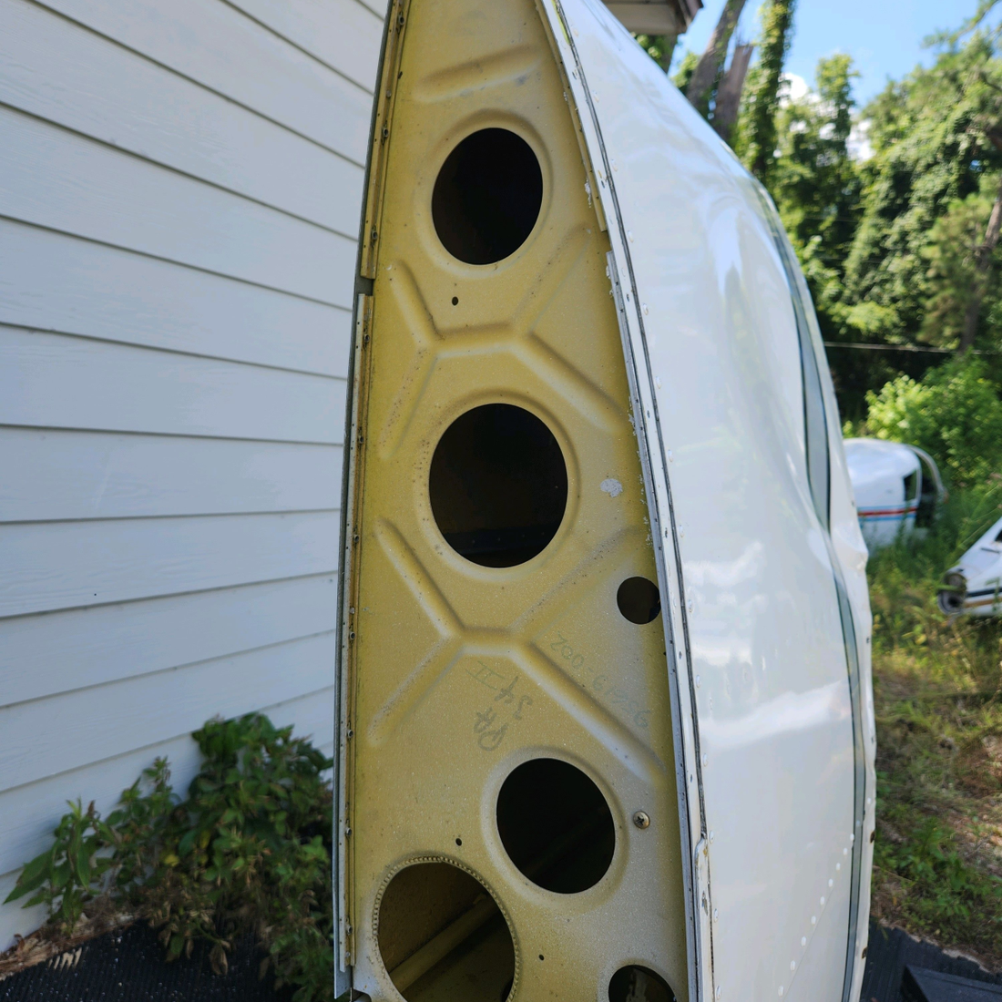 Used aircraft parts for sale, 38121-009 Piper PA32RT-300 WING STRUCTURE ASSY RH "SEE PHOTOS FOR DETAILS"
