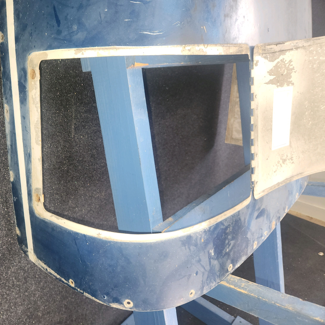 Used aircraft parts for sale, 0552010-53 Cessna 172F Upper Cowling Assembly with Door