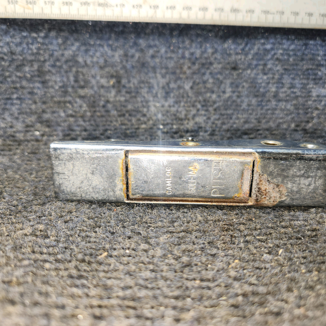 Used aircraft parts for sale, 60384013 Beechcraft 95-55B Nose Baggage Door Latch Assembly