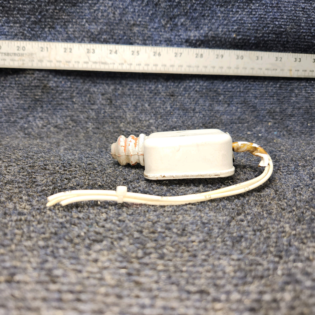 Used aircraft parts for sale, 95-361014 BEECHCRAFT 95-55B Landing Gear Safety Switch Assembly