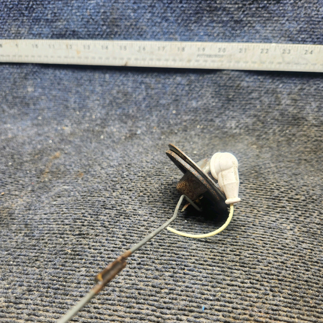Used aircraft parts for sale, 5640556 Beechcraft 35-33 Main Fuel Sender Transmitter LH