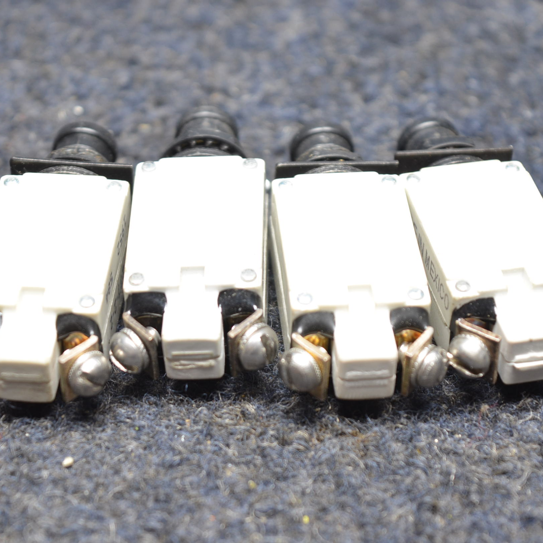 Used aircraft parts for sale, 7277-2-2 Cessna C175 KLIXON CIRCUIT BREAKER 2AMP LOT OF FOUR (4)