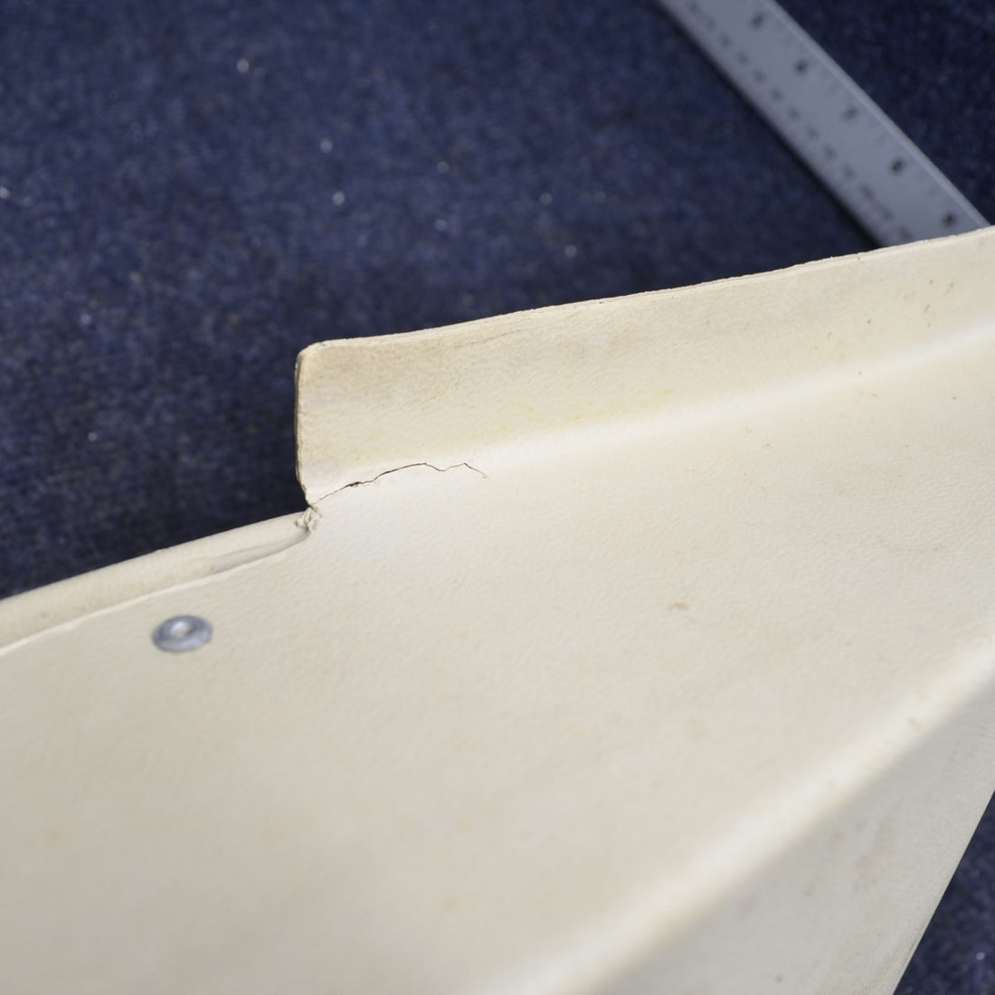 Used aircraft parts for sale, 69885-12 PIPER PA28RT-201 FLAPPER VALVE ASSY WITH DUCT