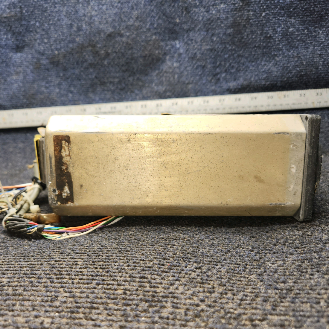 Used aircraft parts for sale, 066-3025-01 King KI-214 Cessna 172 Course Select Indicator with  connector