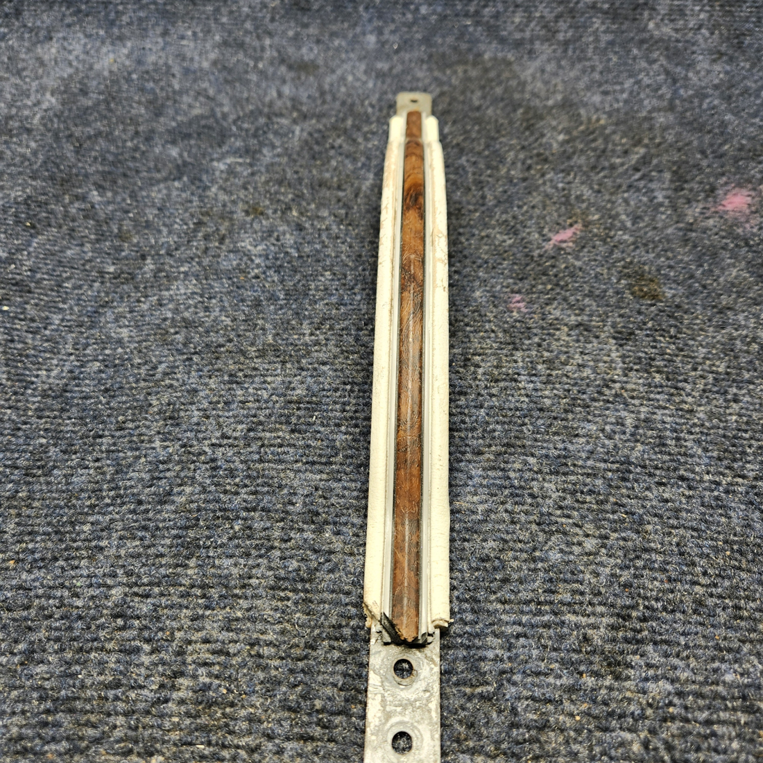 Used aircraft parts for sale, S2448-2 Cessna CESSNA C172RG DOOR PULL ASSY
