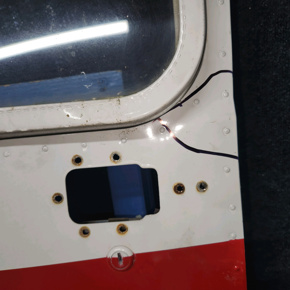 Used aircraft parts for sale, 0413033-1 cessna 150G Cabin Door – Pilot Side LH