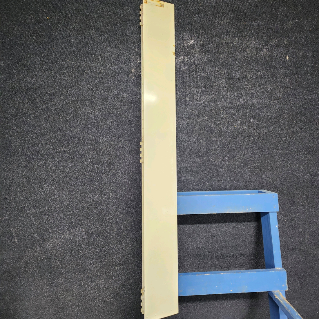 Used aircraft parts for sale, 63585-001 Piper PA-28-140 Stabilator Trim – RH