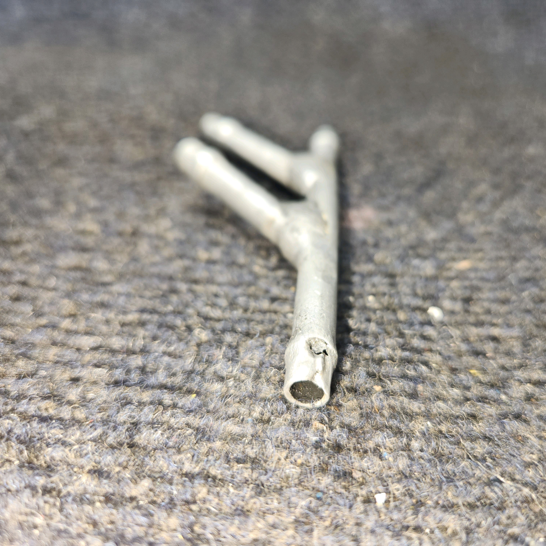 Used aircraft parts for sale, 96-910001-93 BEECHCRAFT 95-55B Fitting Assy Drain - Price per Each