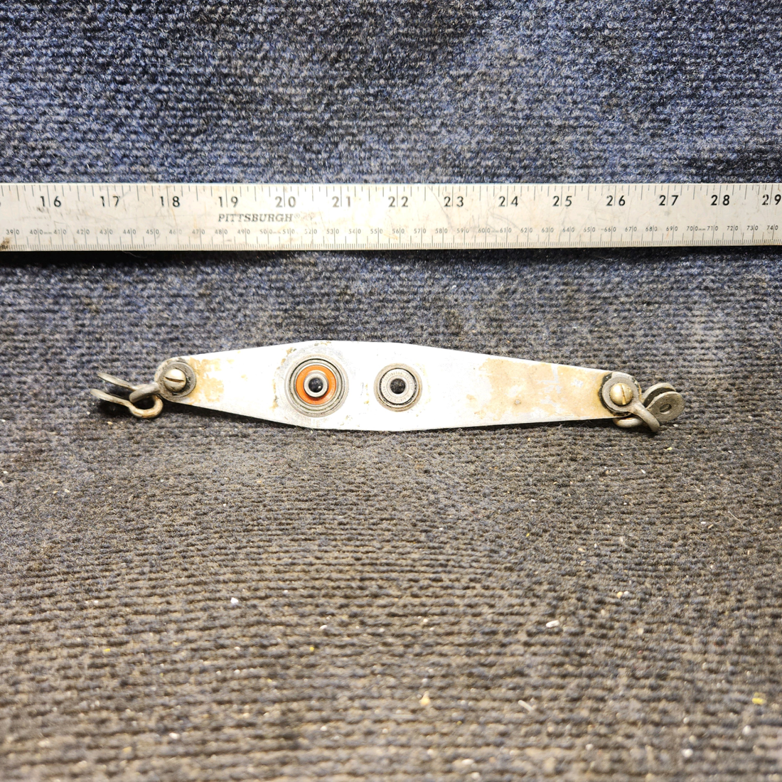 Used aircraft parts for sale, 0411258 cessna 150G Bellcrank Assembly