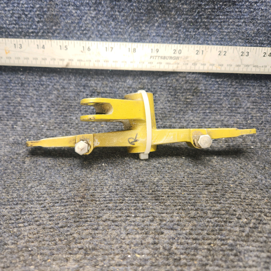 Used aircraft parts for sale, 22748-001 PIPER PA-24-250 Aileron Bellcrank Assembly RH