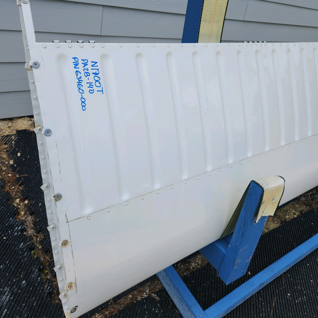 Used aircraft parts for sale, 63460-000 PIPER PA28-140 STABILATOR ASSEMBLY - HAVE A LITLE CRACK - "SEE PHOTOS FOR DETAILS".