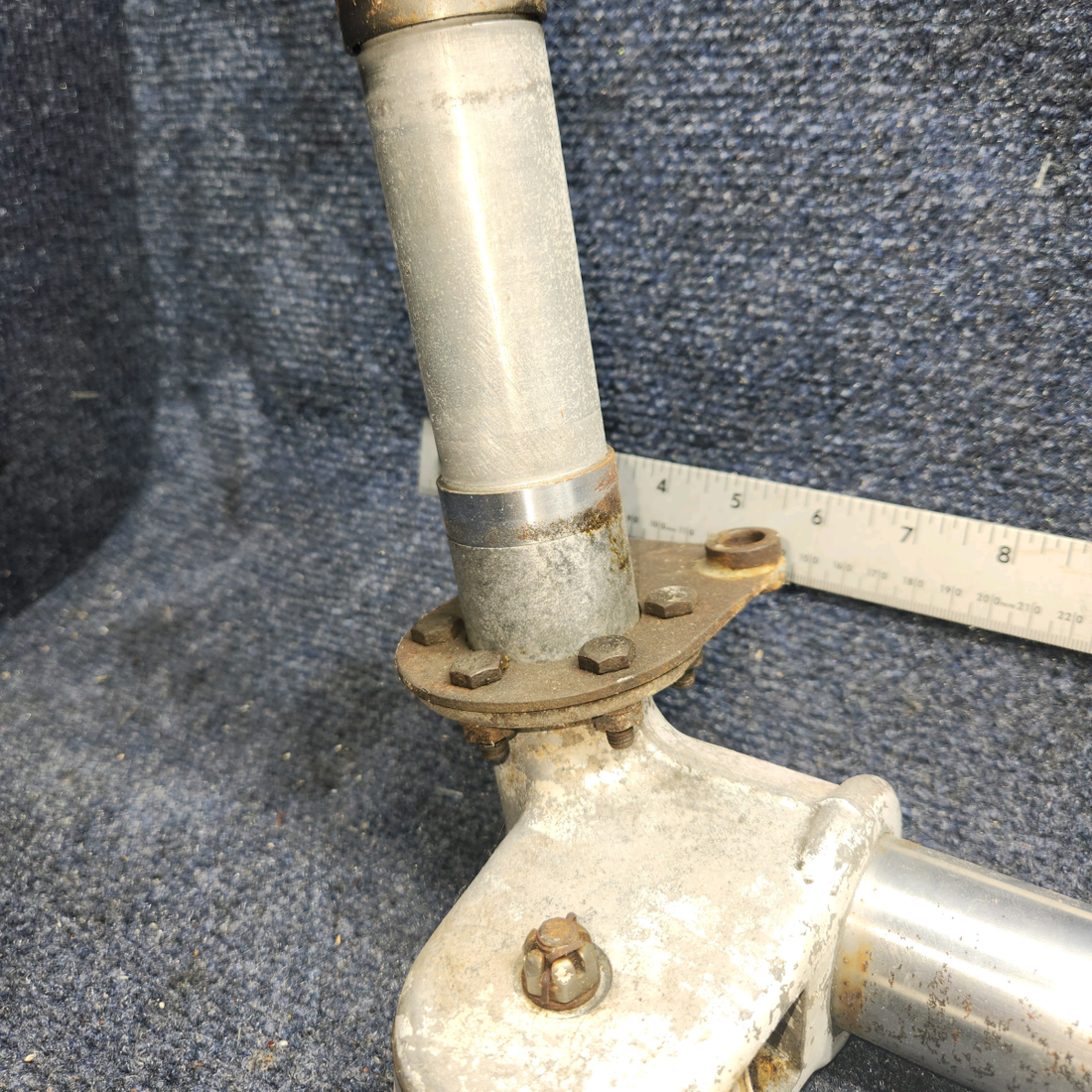 Used aircraft parts for sale, 35644-902 PIPER PA28-140 Main Landing Gear Assy -  LH