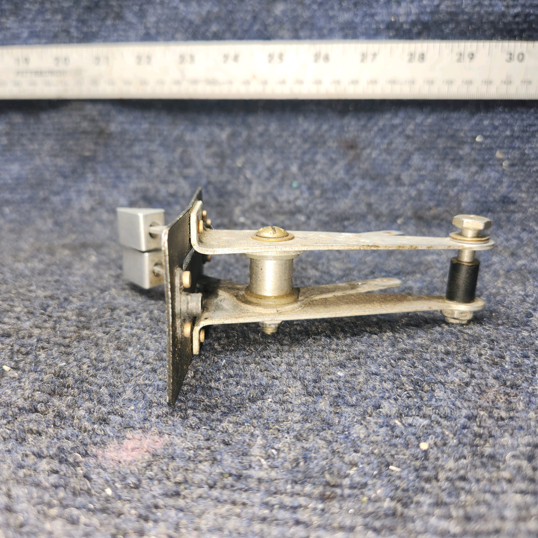 Used aircraft parts for sale, 67390-00 Piper PA28-140 Heat Defroster Ctrl Assy w/ Placard & Knob.