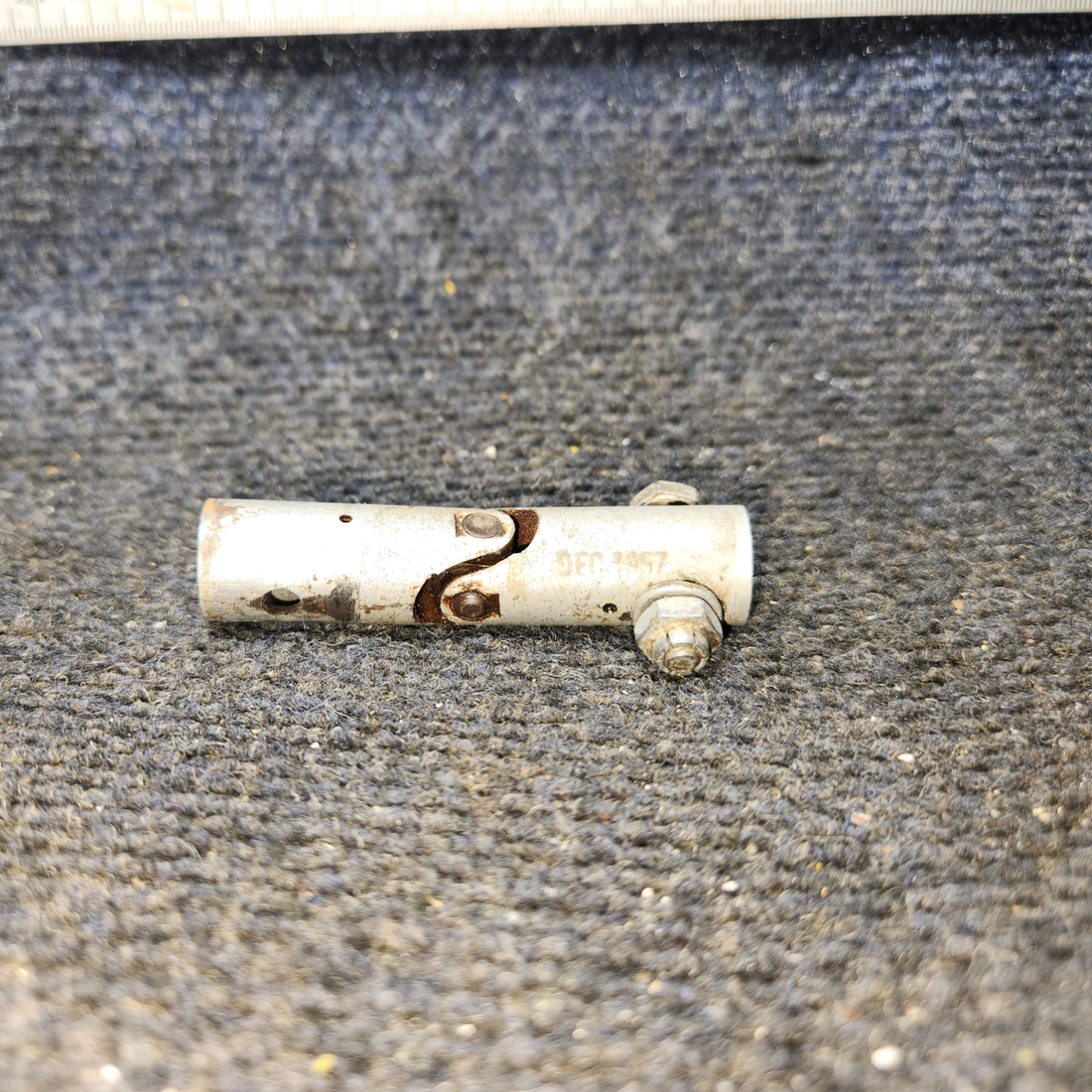 Used aircraft parts for sale, 0411079-1 Cessna C175 Control Yoke Universal Join