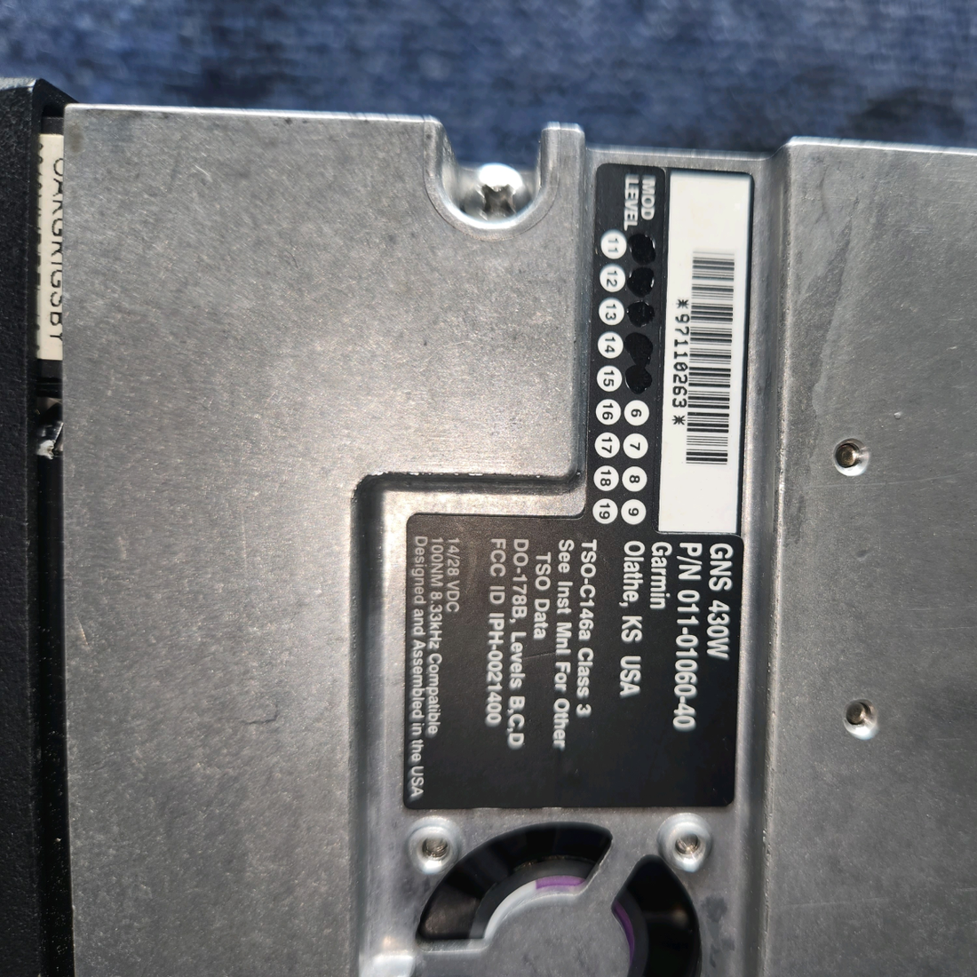 Used aircraft parts for sale, 011-01060-40 Garmin GNS 430W Cessna 172E WAAS GPS/COM/NAV With Tray and Connectors