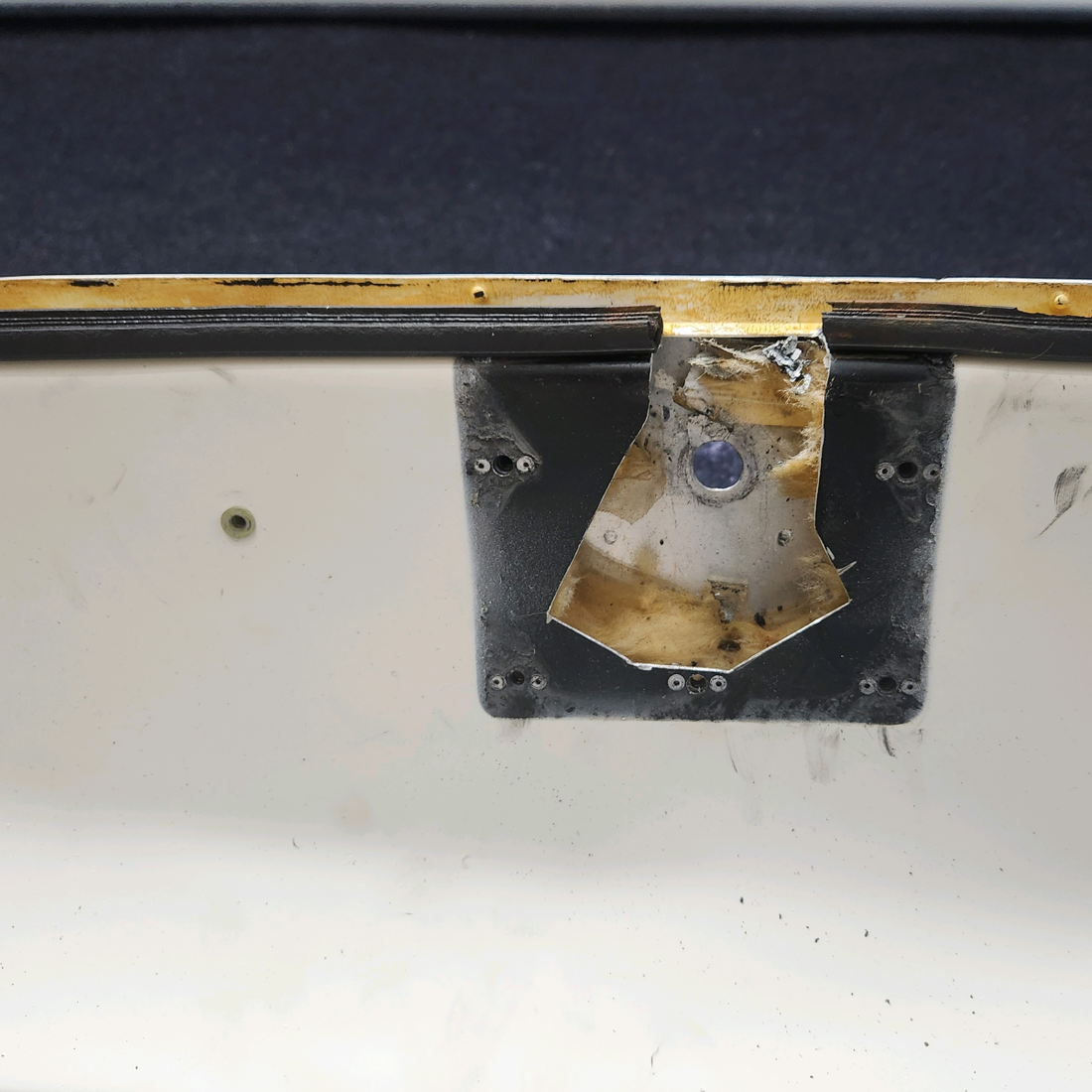 Used aircraft parts for sale, 22399-02 PIPER PA-24-250 Cabin Door Assembly - NO PLEXIGLASS.