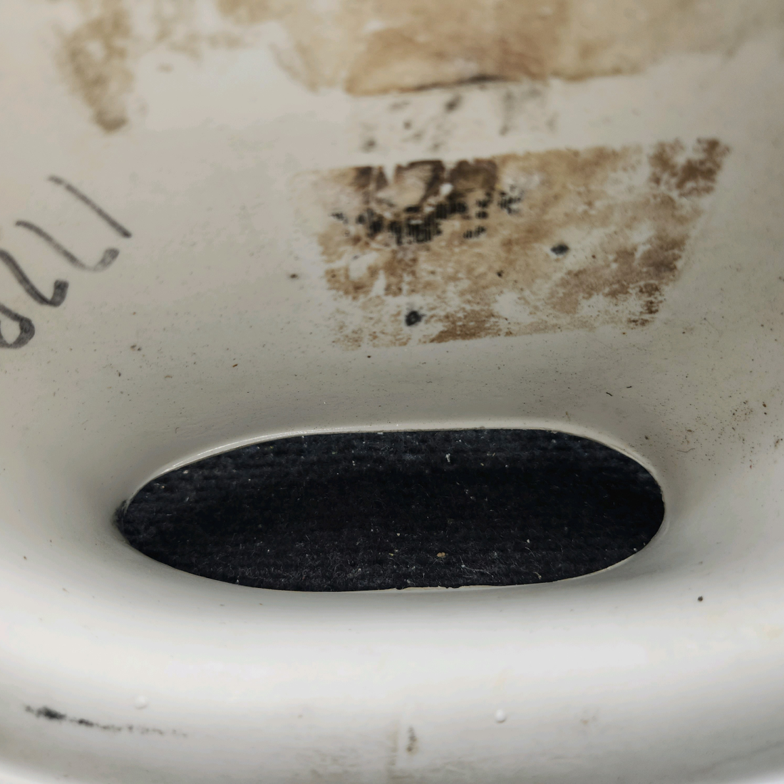 Used aircraft parts for sale, 0522150-2 Cessna 172RG Strut Fairing Lower - RH