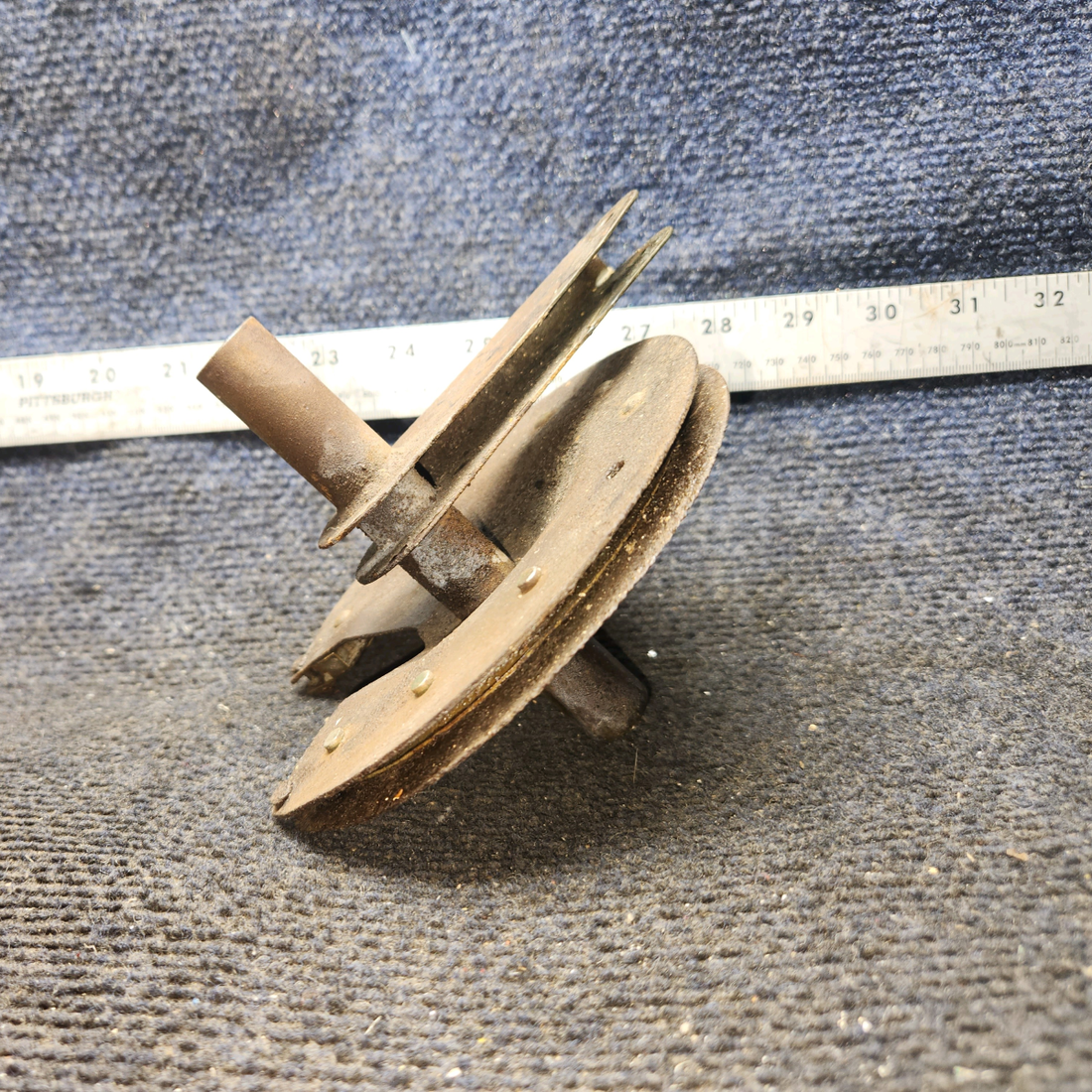 Used aircraft parts for sale, 0760612-7 cessna 150G Flap Drive Pulley Assembly – LH