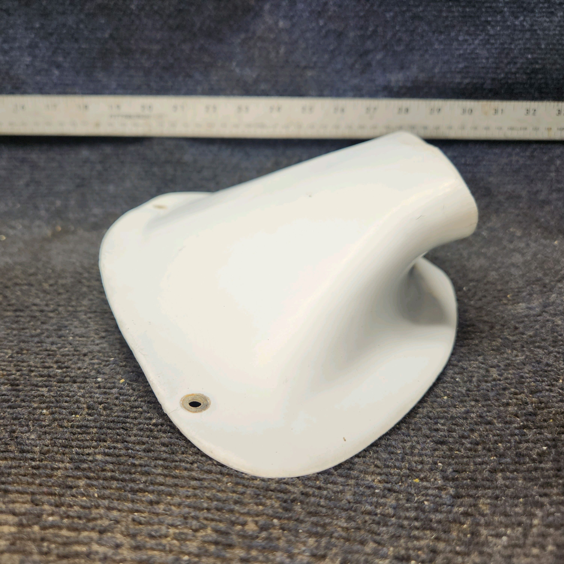 Used aircraft parts for sale, 0522150-4 Cessna 172F Wing Upper Strut Fairing