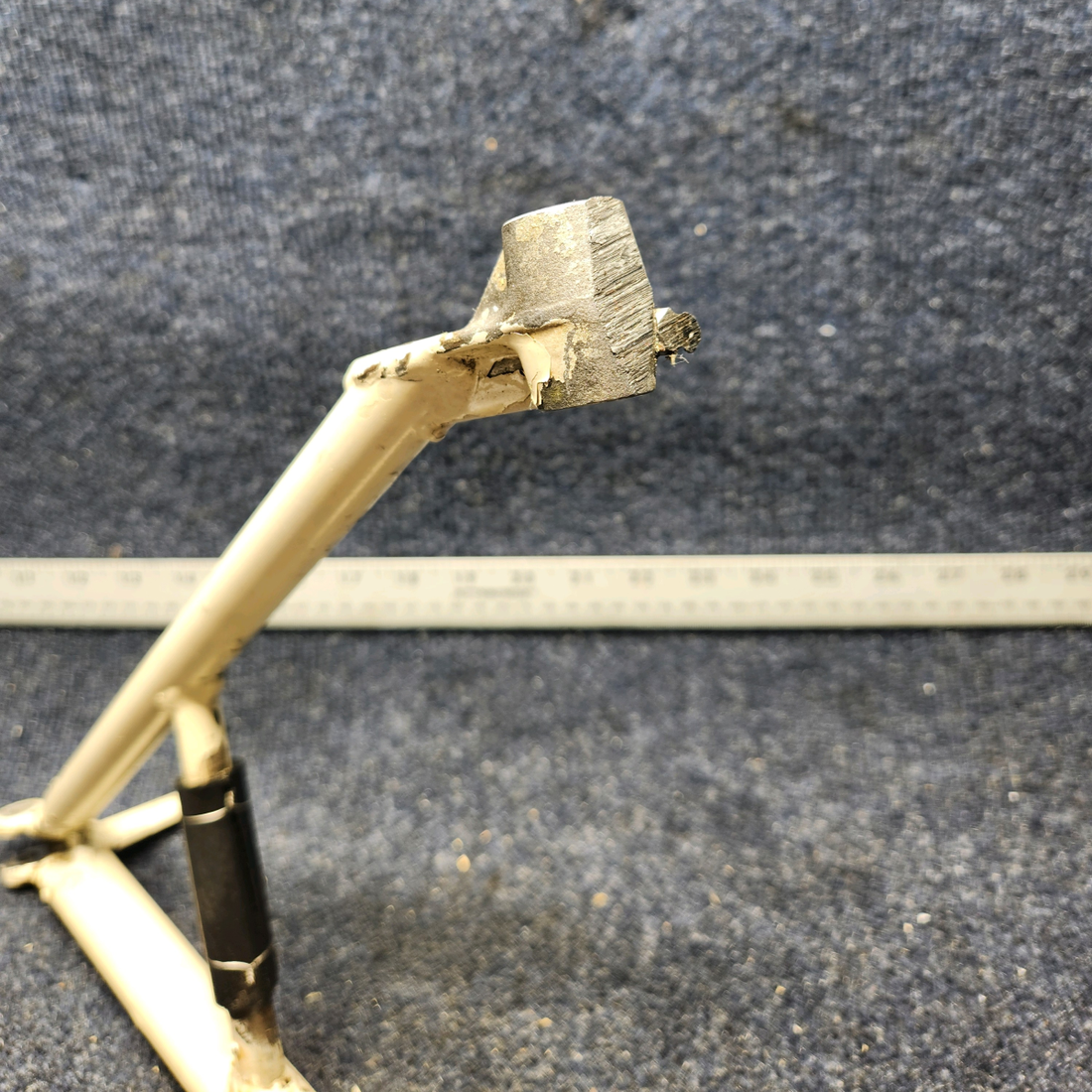 Used aircraft parts for sale, 35-825072 BEECHCRAFT F35 NOSE GEAR RETRACT V BRACE UPPER