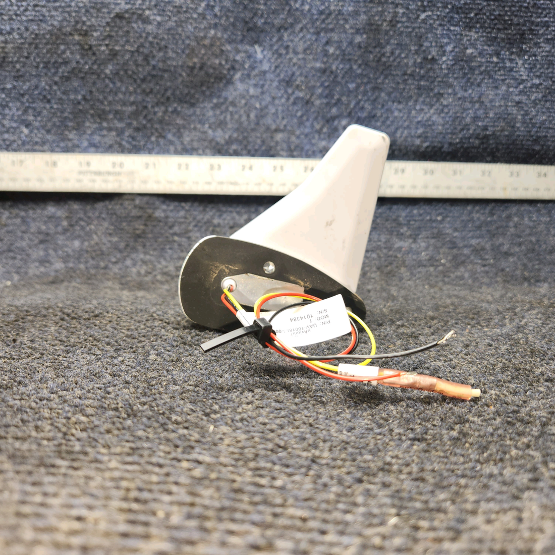 Used aircraft parts for sale, UAV-1001856-002 UAvionix Piper PA28-161 SkyBeacon ADS-B Out Transmitter, Mod 7 (Red LED)