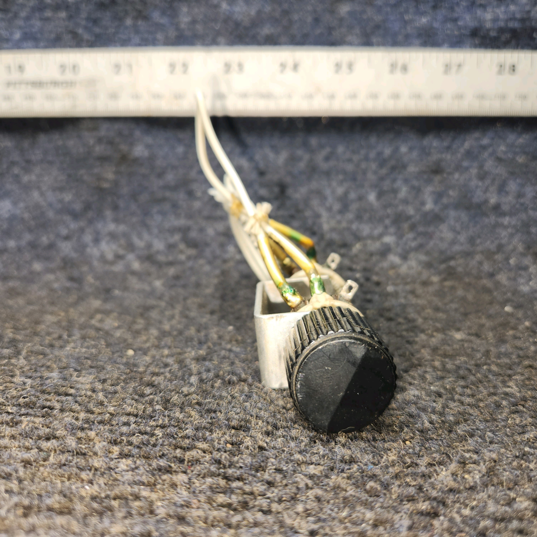 Used aircraft parts for sale, JE-75R1-351 BEECHCRAFT 95-55B Dimmer Double Assy Instrument Floor