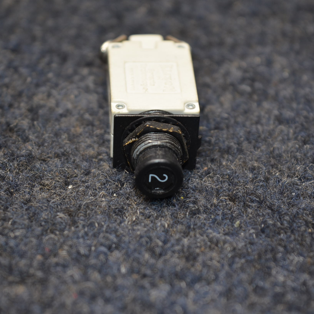 Used aircraft parts for sale, 7277-2-2 Cessna C175 KLIXON CIRCUIT BREAKER 2AMP LOT OF FOUR (4)