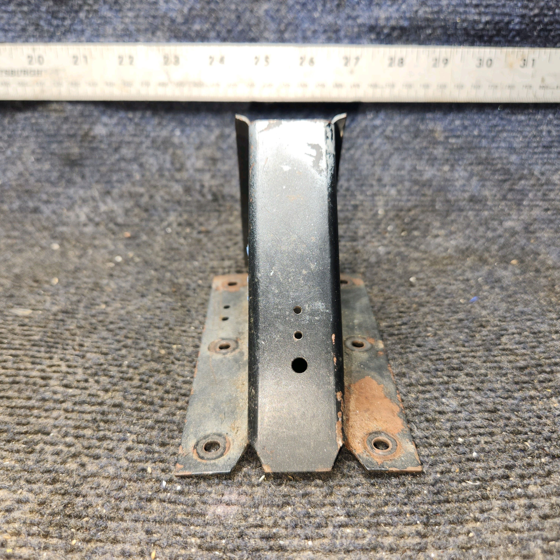 Used aircraft parts for sale, 62738-000 Piper PA-28-140 Flap Handle Notch Bracket