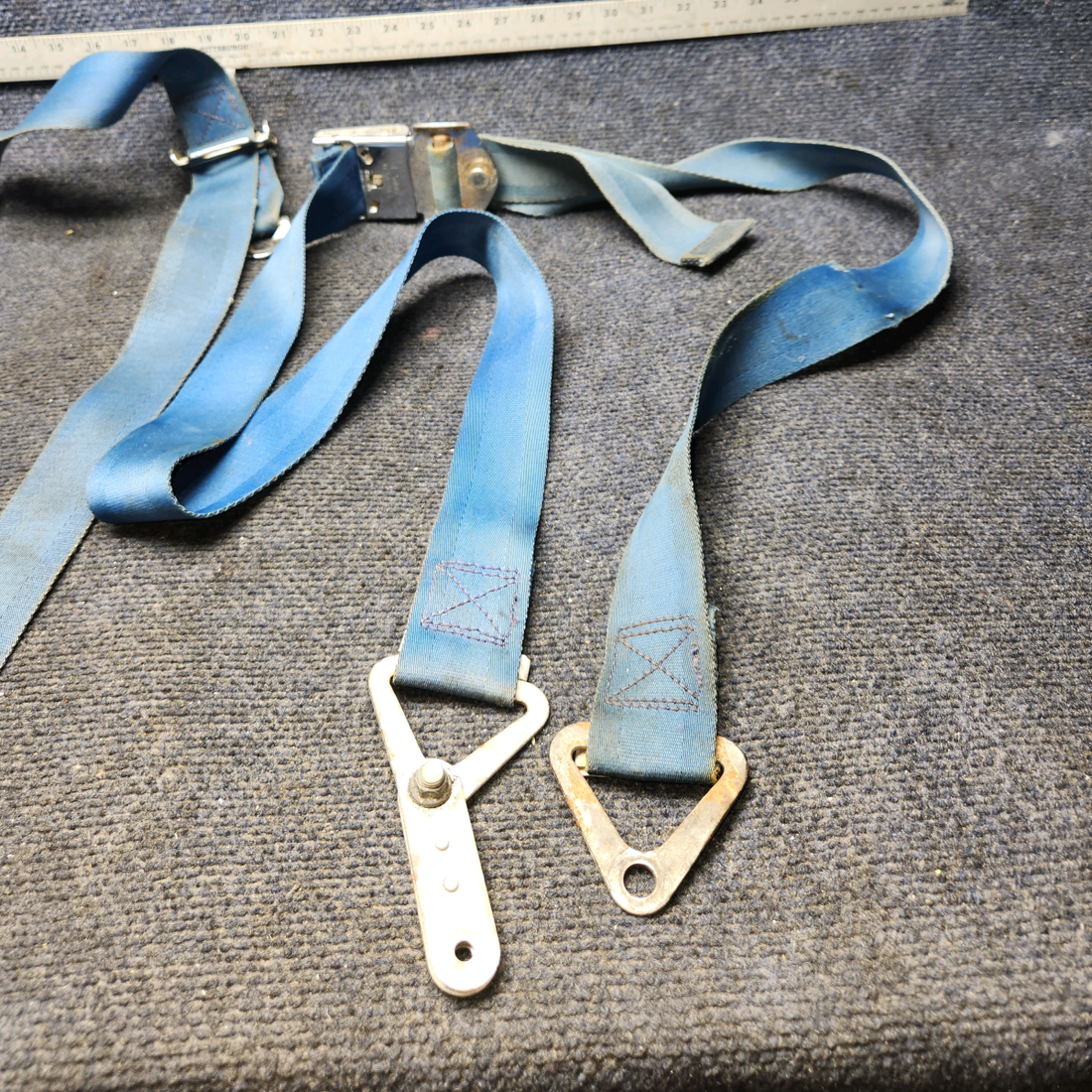 Used aircraft parts for sale, S-2275-JJ-3 / S-1746-JJ-42 CESSNA 172K Seatbelt Assembly LH or RH w Shoulder Strap and Fastener "SEE PHOTOS" BLUE