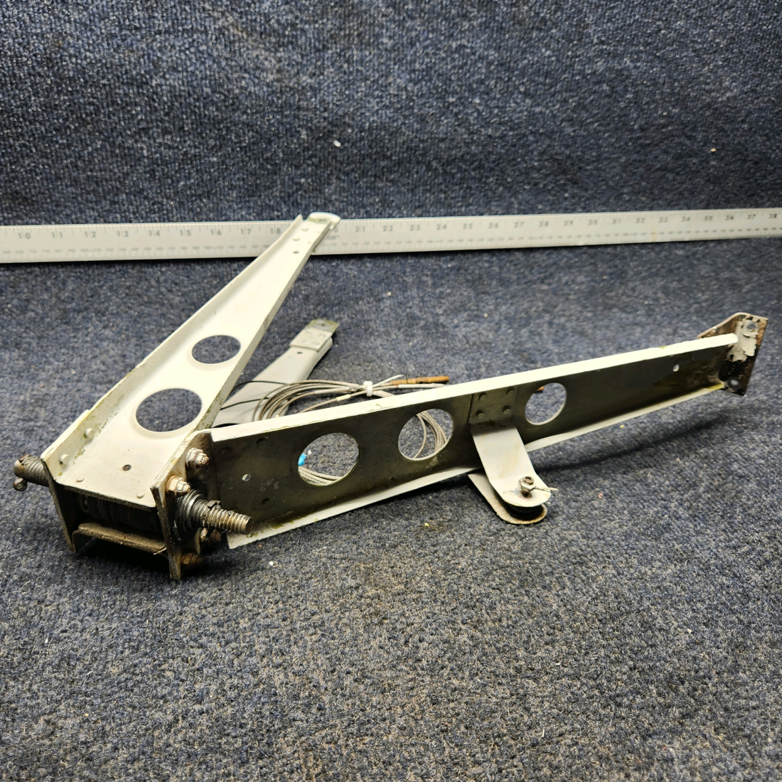 Used aircraft parts for sale, 65258-013 PIPER PA28-140 STABILATOR TRIM SUPPORT ASSY