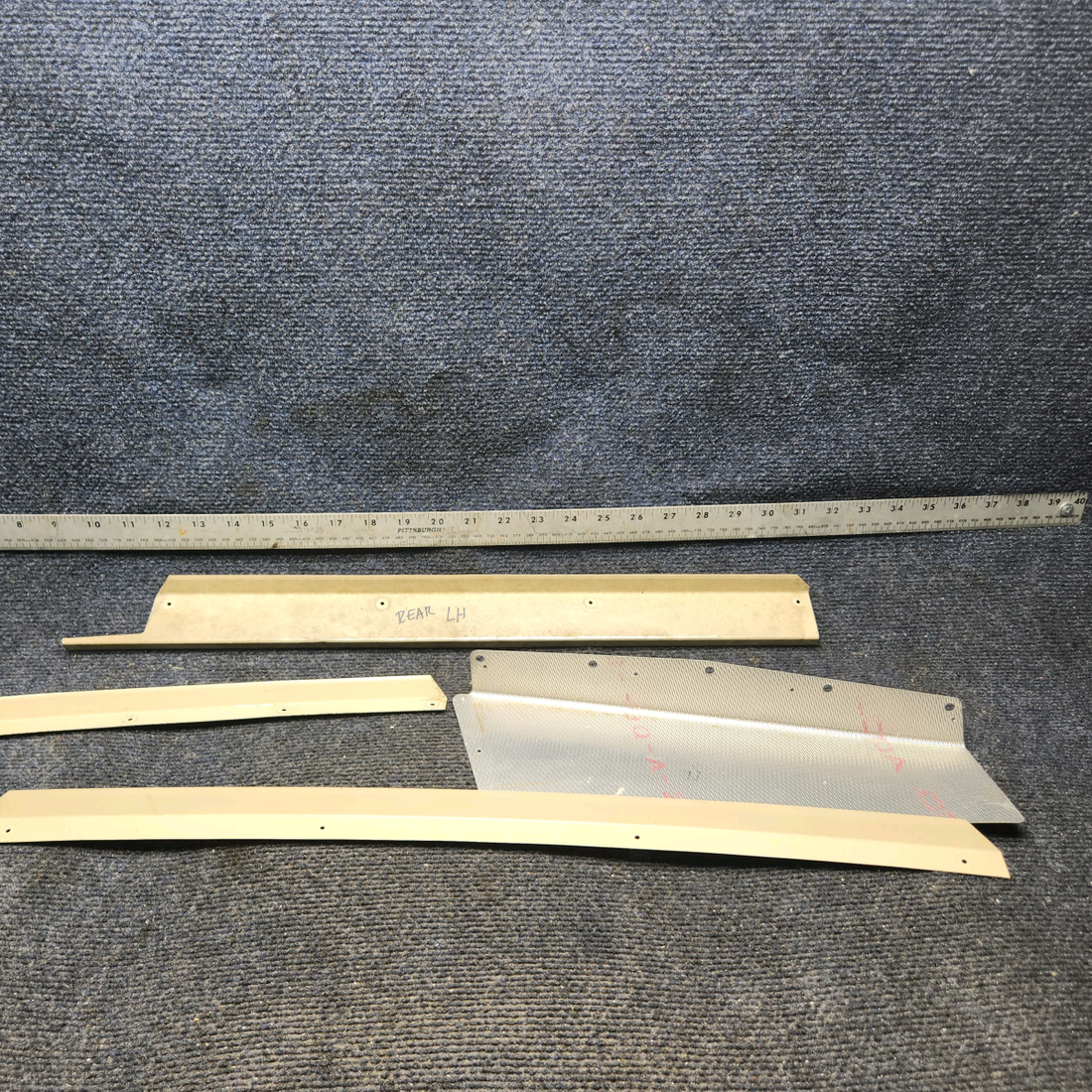 Used aircraft parts for sale, 630171-008 Piper PA28-140 REAR LH RETAINERS AND PLATE WINDOW SET