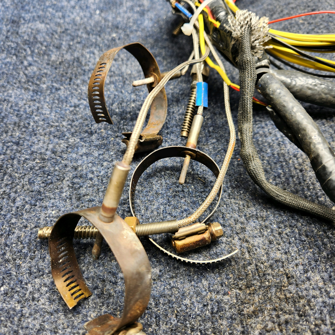 Used aircraft parts for sale, GEM-602 EGT-CHT BEECHCRAFT F35 INSIGHT GEM 602 GRAPHIC ENGINE MONITOR WITH CHT, EGT WITH PROBES.  AS REMOVED, WORKING WHEN REMOVED.